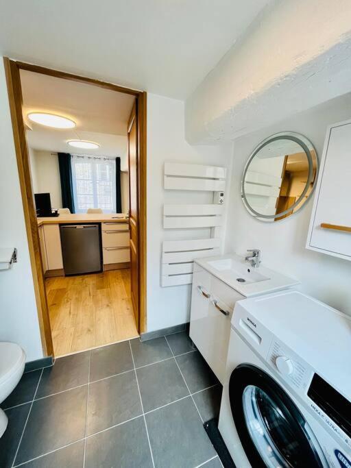 Stylish Studio In The Center Of Senlis Apartment Санлис Екстериор снимка